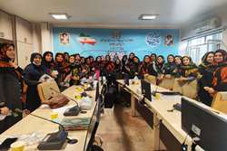 مراسم تجلیل از بانوان شاغل در معاونت بهداشت دانشگاه علوم پزشکی لرستان به مناسبت سالروز ولادت حضرت زهرا(س) و روز زن