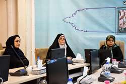 برگزاری نشست مدیرکل دفتر سلامت دهان و دندان وزارت بهداشت با مسئولین واحد سلامت دهان و دندان و تکنسین های سلامت دهان لرستان